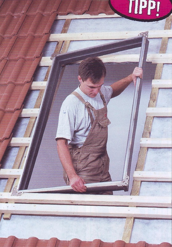 afb.06.5.4 - 2 Plaatsen van het Velux isolatieframe BDX